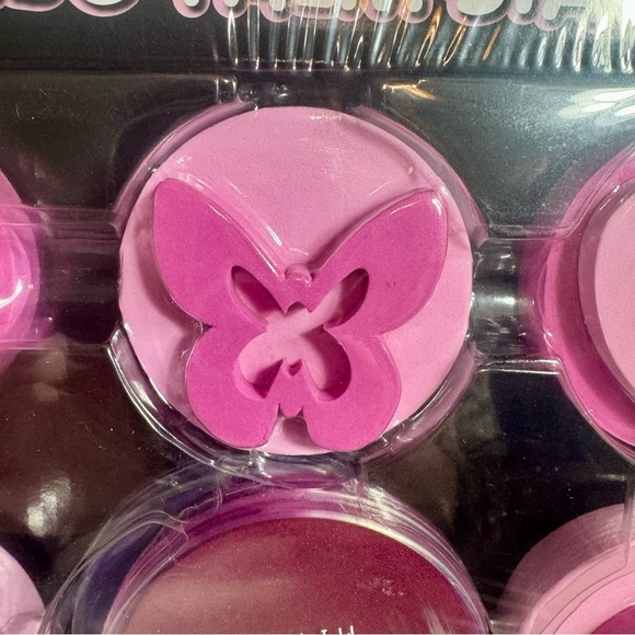 NWT. Two Melissa & Doug Jumbo Palm Stamper kits. collection of jumbo stamps - Picture 4 of 13